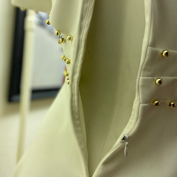 Avant- Look White and Gold Dress (S ) - Picture 7 of 7